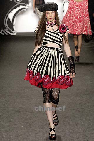 品牌女装ANNA SUI 07春季服装展